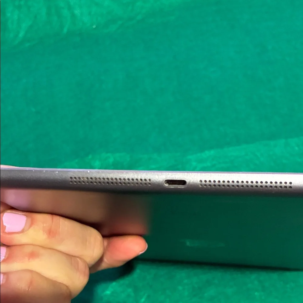 Apple Tablet - Black